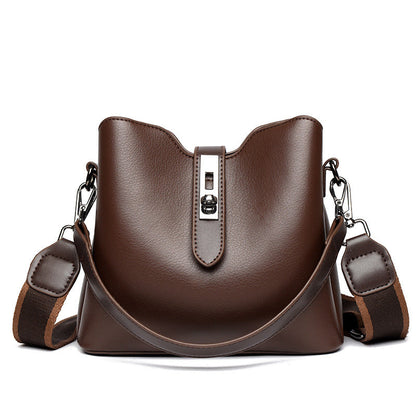Women’s Elegance Leather Bucket Tote